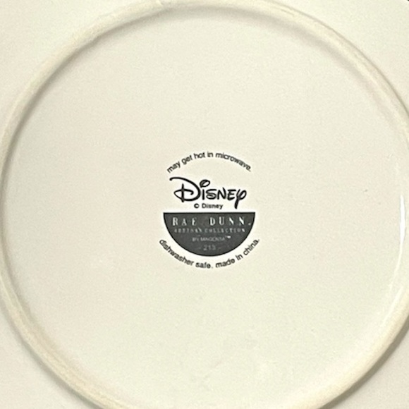 Disney & Rae Dunn Dumbo 8” Collectors Plates NWT - Picture 4 of 4